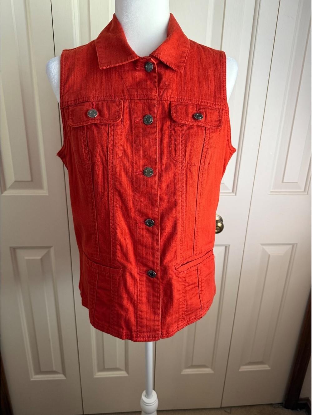 Chico’s Platinum Burnt Orange Denim Vest Size 1 Stretch Cotton Button Front